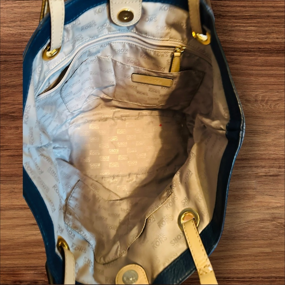 Michael Kors Blue and Tan Tote Bag with Signature Charm - Picture 4 of 13